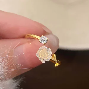 nhẫn hoa mạ vàng đính pha lê tinh tế cho nữ, elegant gold flower ringnhẫn hoa mạ vàng đính pha lê tinh tế cho nữ – gold flower ring 2025